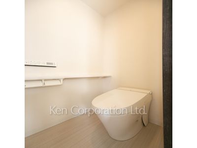 トイレ ※写真・画像は実際と異なる場合がございます。部屋写真は同一タイプのものです。（ただし、画像中にタイプ名の記載がある場合はその記載内容を優先します。）