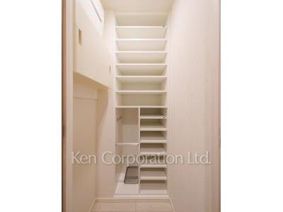 HARUMI FLAG PORT VILLAGEの写真 シューズインクローゼット