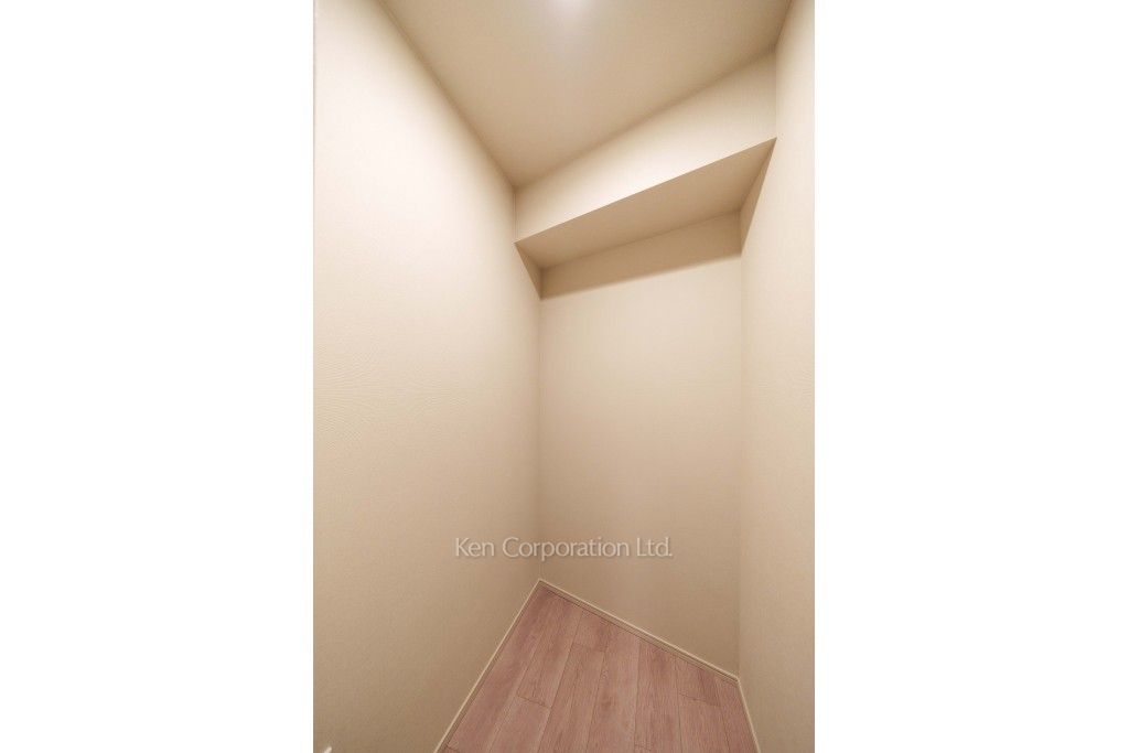 Brillia ist 池尻大橋の写真 シューズインクローゼット ※5階の同じ間取タイプを撮影。仕様が異なることがあります。