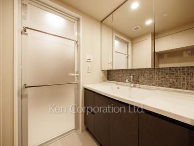 Brillia ist 池尻大橋の写真 パウダールーム ※5階の同じ間取タイプを撮影。仕様が異なることがあります。