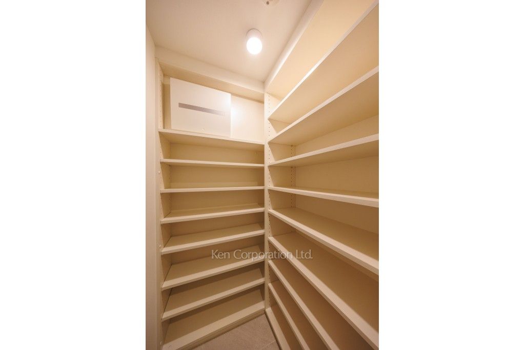 ザ・パークハビオ目黒プレイスの写真 シューズインクローゼット