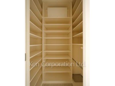 HARUMI FLAG PARK VILLAGEの写真 シューズインクローゼット