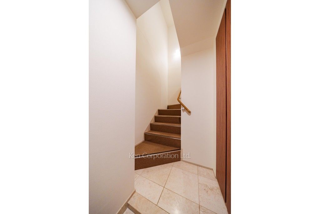 オープンレジデンシア代官山ザ・ハウスの写真 階段