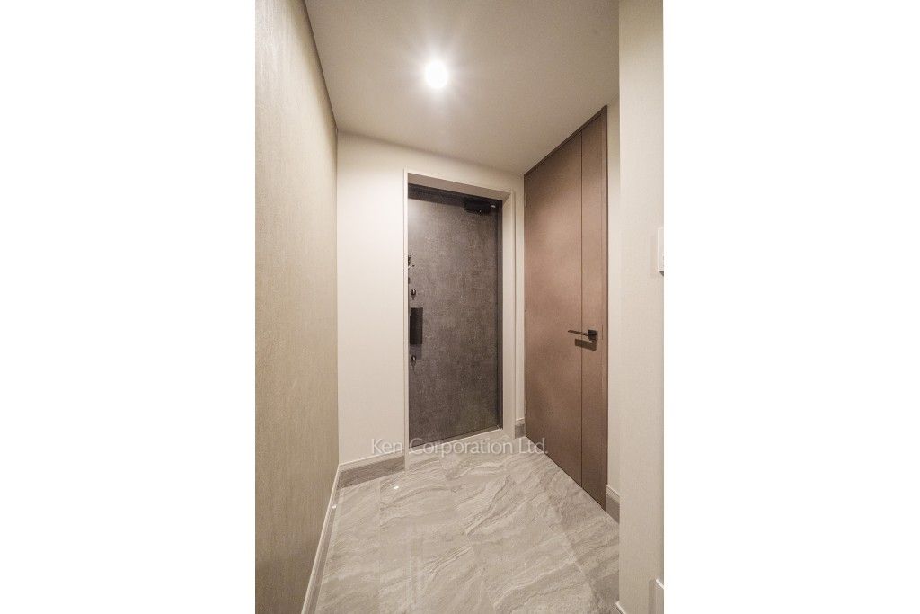 Le UnDeux南青山の写真 玄関