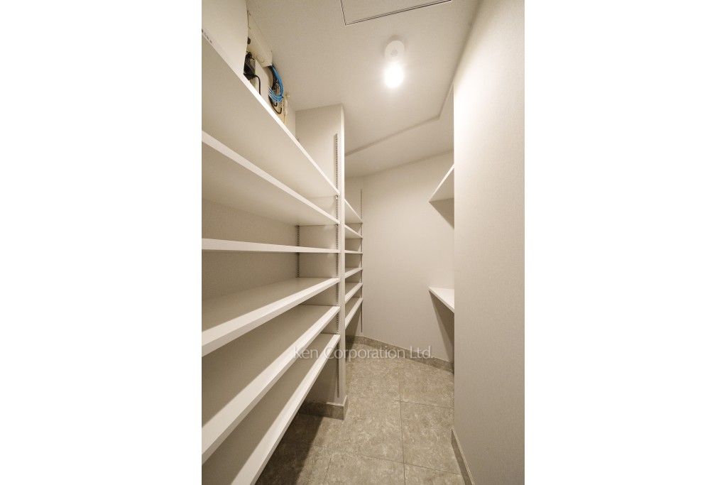 Le UnDeux南青山の写真 シューズインクローゼット