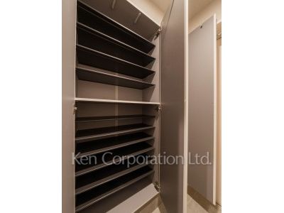 高輪ハイツの写真 シューズクローゼット