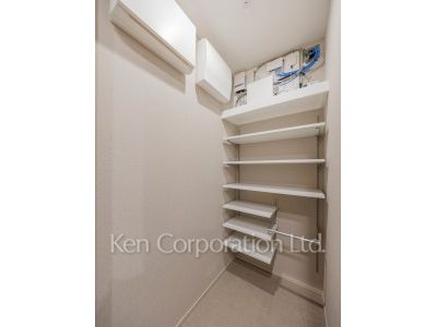TAKANAWA GATEWAY CITY RESIDENCEの写真 シューズインクローゼット