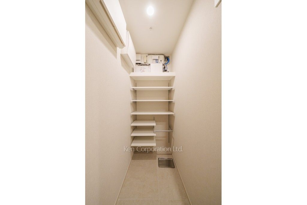 TAKANAWA GATEWAY CITY RESIDENCEの写真 シューズインクローゼット