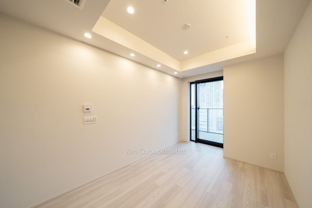 TAKANAWA GATEWAY CITY RESIDENCEの写真 マスターベッドルーム※画像は同タイプの1023号室（SBタイプ・スノーグレージュ）です。階数・カラータイプが異なる場合があります。 ※10階の同じ間取タイプを撮影。仕様が異なることがあります。