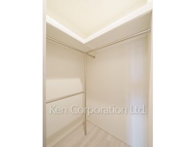 TAKANAWA GATEWAY CITY RESIDENCEの写真 ウォークインクローゼット※画像は1023号室（SBタイプ・スノーグレージュ）です。