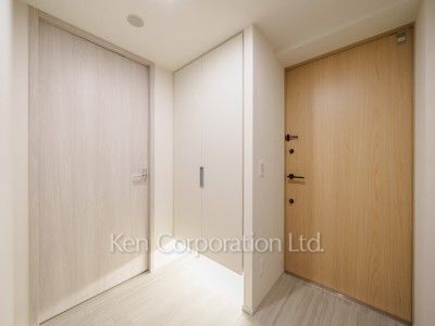 玄関※画像は1012号室（SMタイプ・スノーグレージュ）です。