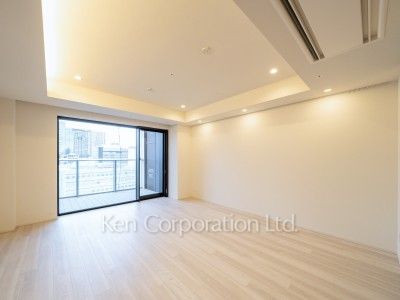 TAKANAWA GATEWAY CITY RESIDENCEの写真 リビングダイニング※画像は同タイプの1021号室（SDタイプ・スノーグレージュ）です。階数・カラータイプが異なる場合があります。 ※10階の同じ間取タイプを撮影。仕様が異なることがあります。