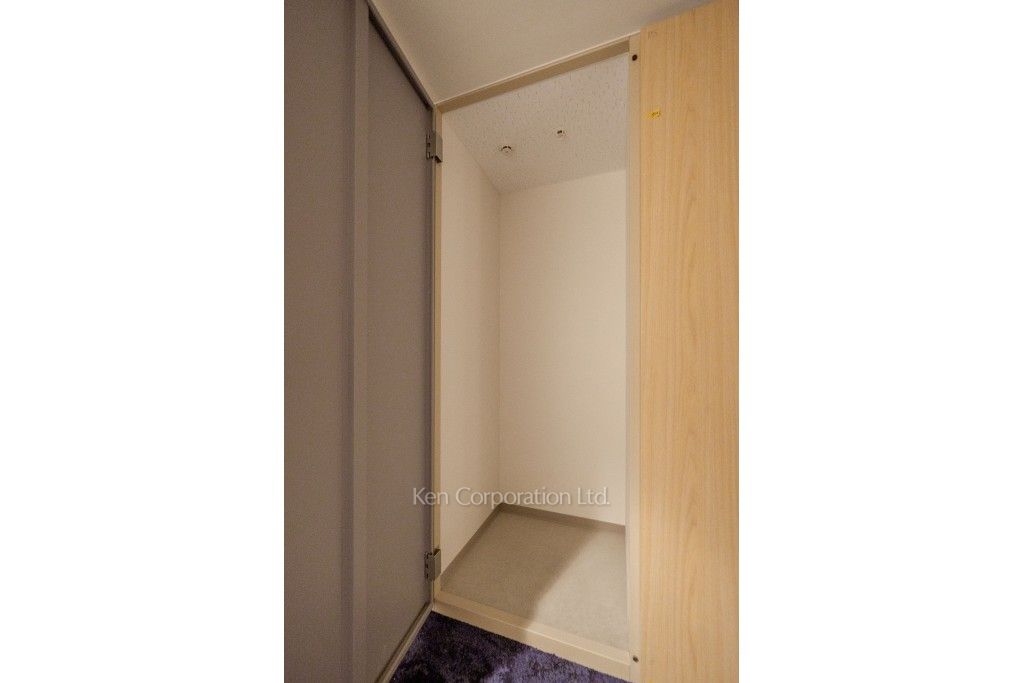 TAKANAWA GATEWAY CITY RESIDENCEの写真 デリバリートランクルーム※画像は同タイプの1011号室（SNタイプ・スノーグレージュ）です。階数・カラータイプが異なる場合があります。 ※10階の同じ間取タイプを撮影。仕様が異なることがあります。