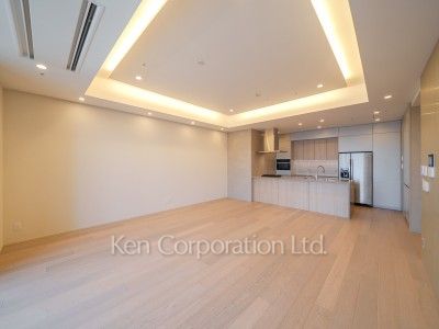 TAKANAWA GATEWAY CITY RESIDENCEの写真 居室（LDなど） ※36階の同じ間取タイプを撮影。仕様が異なることがあります。