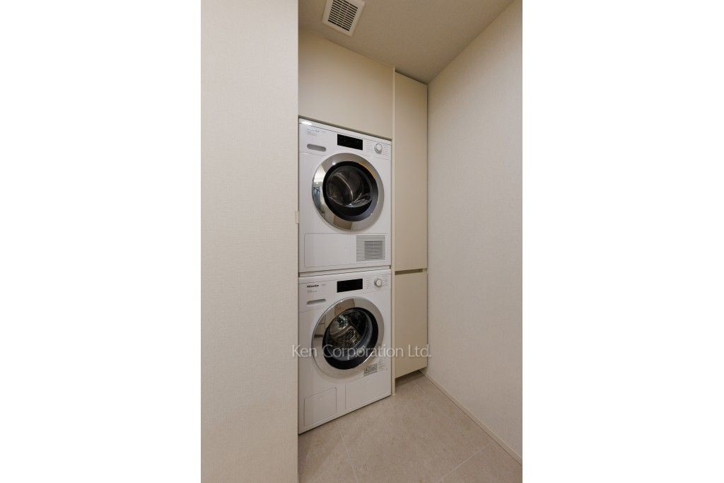 TAKANAWA GATEWAY CITY RESIDENCEの写真 洗濯乾燥機