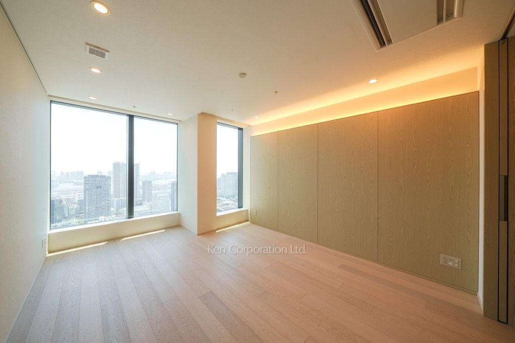TAKANAWA GATEWAY CITY RESIDENCEの写真 マスターベッドルーム ※36階の同じ間取タイプを撮影。仕様が異なることがあります。