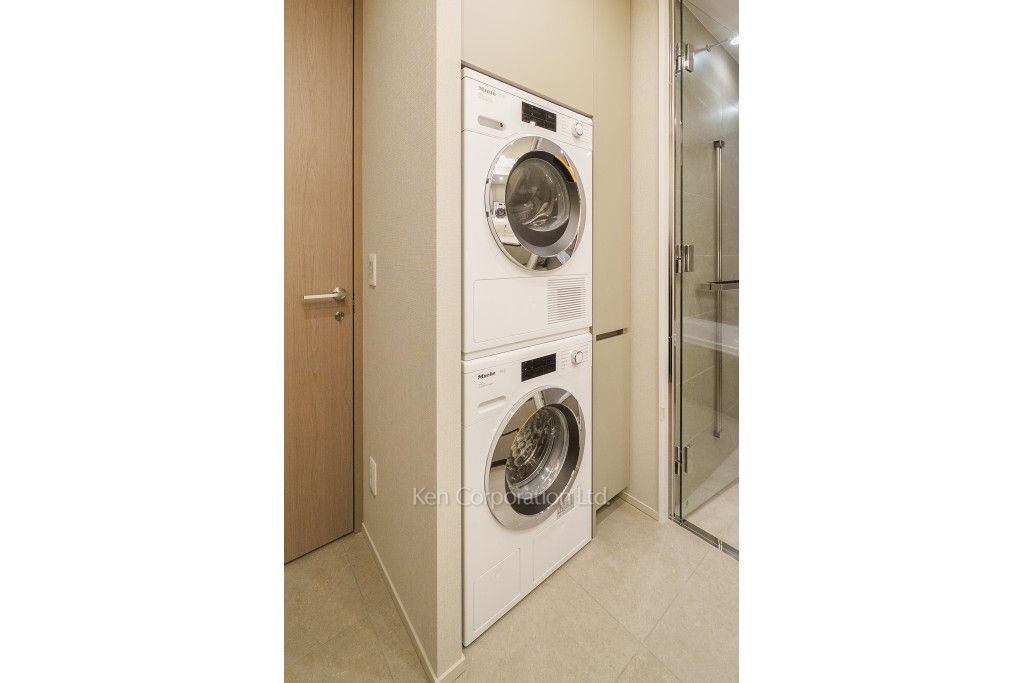 TAKANAWA GATEWAY CITY RESIDENCEの写真 洗濯乾燥機 ※38階の同じ間取タイプを撮影。仕様が異なることがあります。