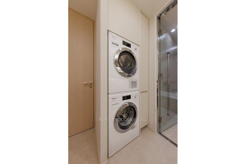 TAKANAWA GATEWAY CITY RESIDENCEの写真 洗濯乾燥機 ※35階の同じ間取タイプを撮影。仕様が異なることがあります。