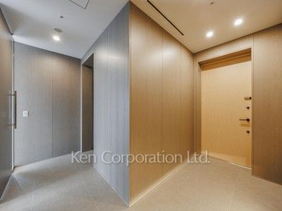 玄関 ※37階の同じ間取タイプを撮影。仕様が異なることがあります。