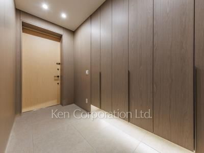 TAKANAWA GATEWAY CITY RESIDENCEの写真 玄関 ※33階の同じ間取タイプを撮影。仕様が異なることがあります。