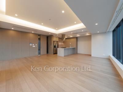 TAKANAWA GATEWAY CITY RESIDENCEの写真 居室（LDなど） ※33階の同じ間取タイプを撮影。仕様が異なることがあります。