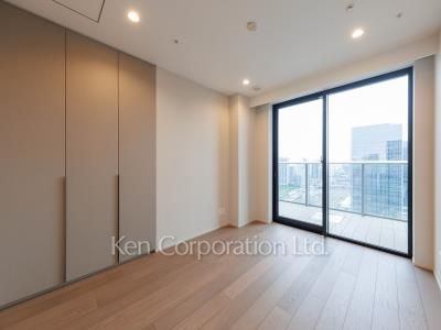 TAKANAWA GATEWAY CITY RESIDENCEの写真 ベッドルーム ※33階の同じ間取タイプを撮影。仕様が異なることがあります。