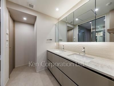 TAKANAWA GATEWAY CITY RESIDENCEの写真 パウダールーム ※33階の同じ間取タイプを撮影。仕様が異なることがあります。