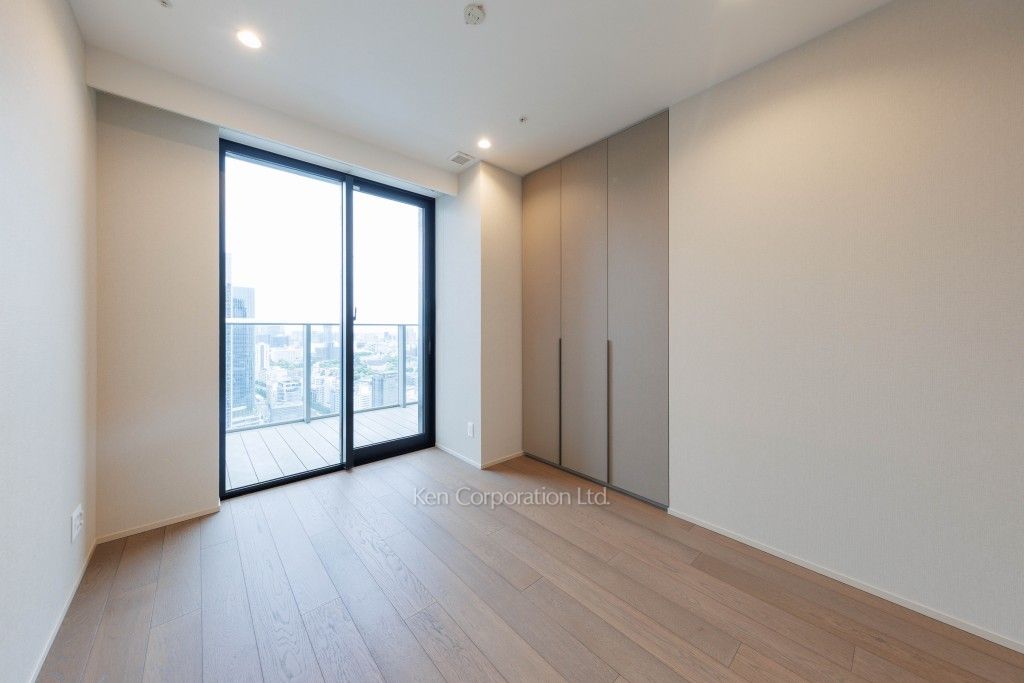 TAKANAWA GATEWAY CITY RESIDENCEの写真 ベッドルーム ※33階の同じ間取タイプを撮影。仕様が異なることがあります。