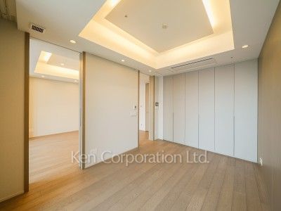 TAKANAWA GATEWAY CITY RESIDENCEの写真 マスターベッドルーム ※38階の同じ間取タイプを撮影。仕様が異なることがあります。