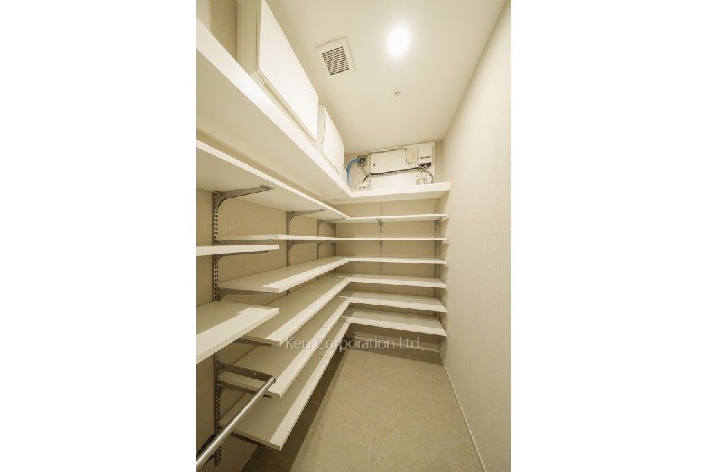 TAKANAWA GATEWAY CITY RESIDENCEの写真 シューズインクローゼット ※38階の同じ間取タイプを撮影。仕様が異なることがあります。