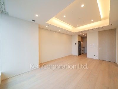 TAKANAWA GATEWAY CITY RESIDENCEの写真 居室（LDなど） ※36階の同じ間取タイプを撮影。仕様が異なることがあります。