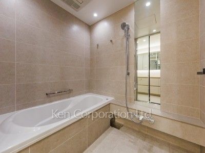 TAKANAWA GATEWAY CITY RESIDENCEの写真 バスルーム ※35階の同じ間取タイプを撮影。仕様が異なることがあります。