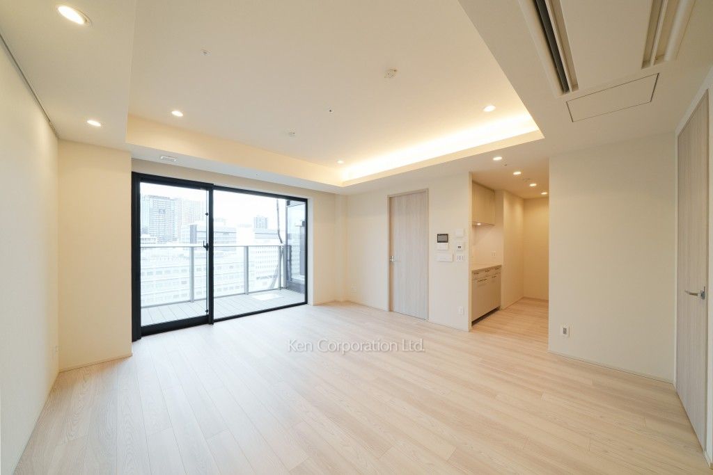 TAKANAWA GATEWAY CITY RESIDENCEの写真 リビングダイニング※画像は同タイプの1020号室（SEタイプ・スノーグレージュ）です。階数・カラータイプが異なる場合があります。 ※10階の同じ間取タイプを撮影。仕様が異なることがあります。