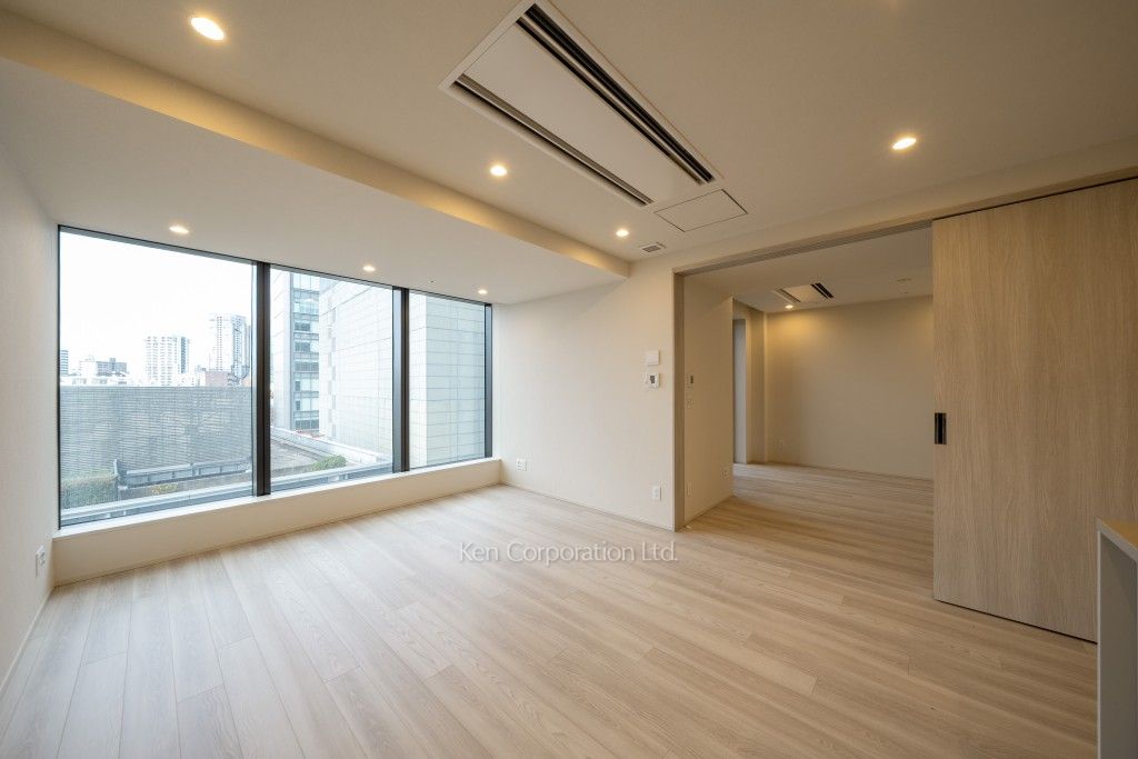 TAKANAWA GATEWAY CITY RESIDENCEの写真 リビングダイニングキッチン※画像は同タイプの1010号室（SOタイプ・スノーグレージュ）です。階数・カラータイプが異なる場合があります。 ※10階の同じ間取タイプを撮影。仕様が異なることがあります。