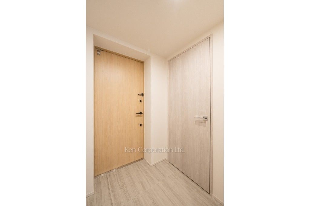 TAKANAWA GATEWAY CITY RESIDENCEの写真 玄関※画像は同タイプの1006号室（SSタイプ・スノーグレージュ）です。階数・カラータイプが異なる場合があります。 ※10階の同じ間取タイプを撮影。仕様が異なることがあります。