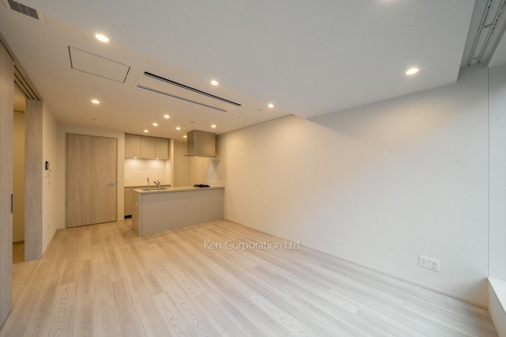 TAKANAWA GATEWAY CITY RESIDENCEの写真 リビングダイニングキッチン※画像は同タイプの1006号室（SSタイプ・スノーグレージュ）です。階数・カラータイプが異なる場合があります。 ※10階の同じ間取タイプを撮影。仕様が異なることがあります。