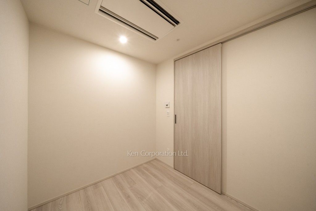 TAKANAWA GATEWAY CITY RESIDENCEの写真 DEN※画像は同タイプの1006号室（SSタイプ・スノーグレージュ）です。階数・カラータイプが異なる場合があります。 ※10階の同じ間取タイプを撮影。仕様が異なることがあります。