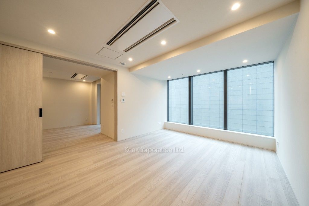 TAKANAWA GATEWAY CITY RESIDENCEの写真 リビングダイニングキッチン※画像は同タイプの1004号室（SUタイプ・スノーグレージュ）です。階数・カラータイプが異なる場合があります。 ※10階の同じ間取タイプを撮影。仕様が異なることがあります。