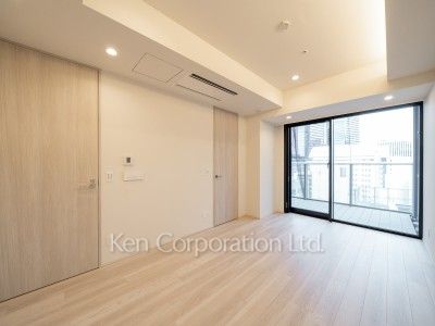 TAKANAWA GATEWAY CITY RESIDENCEの写真 マスターベッドルーム※画像は同タイプの1001号室（SXタイプ・スノーグレージュ）です。階数・カラータイプが異なる場合があります。 ※10階の同じ間取タイプを撮影。仕様が異なることがあります。