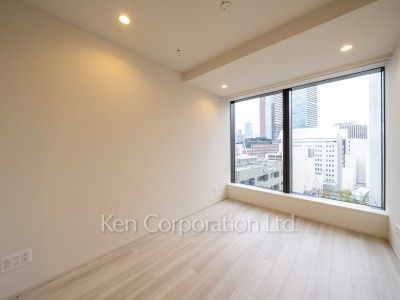 TAKANAWA GATEWAY CITY RESIDENCEの写真 ベッドルーム※画像は同タイプの1001号室（SXタイプ・スノーグレージュ）です。階数・カラータイプが異なる場合があります。 ※10階の同じ間取タイプを撮影。仕様が異なることがあります。