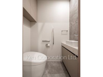 TAKANAWA GATEWAY CITY RESIDENCEの写真 トイレ※画像は同タイプの801号室（RXタイプ・モカグレージュ）です。階数・カラータイプが異なる場合があります。 ※8階の同じ間取タイプを撮影。仕様が異なることがあります。