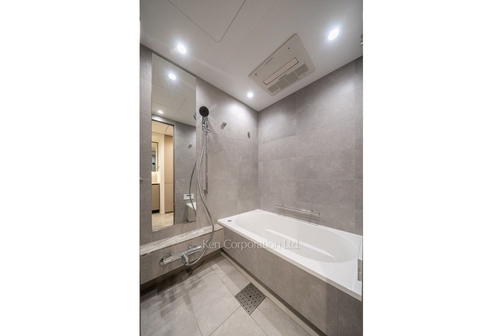 TAKANAWA GATEWAY CITY RESIDENCEの写真 バスルーム※画像は同タイプの801号室（RXタイプ・モカグレージュ）です。階数・カラータイプが異なる場合があります。 ※8階の同じ間取タイプを撮影。仕様が異なることがあります。