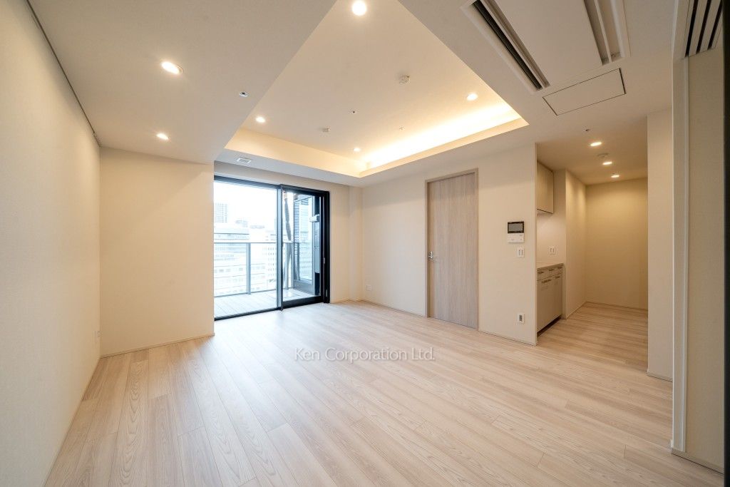 TAKANAWA GATEWAY CITY RESIDENCEの写真 リビングダイニング※画像は同タイプの1019号室（SFタイプ・スノーグレージュ）です。階数・カラータイプが異なる場合があります。 ※10階の同じ間取タイプを撮影。仕様が異なることがあります。