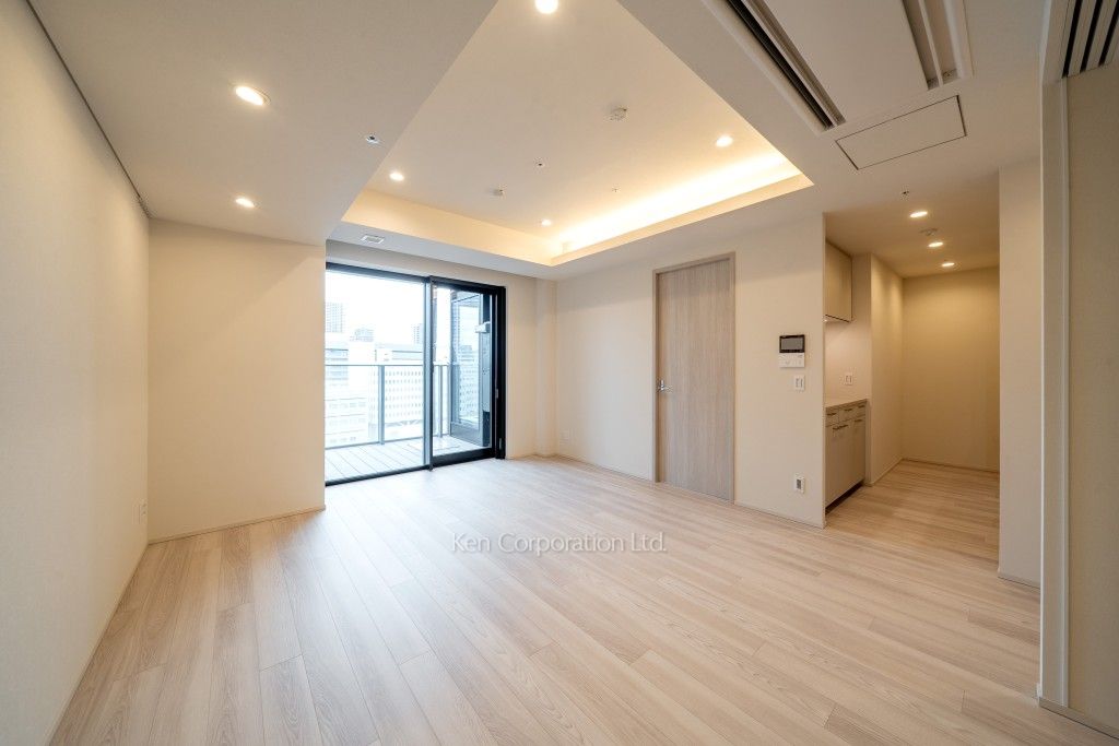 TAKANAWA GATEWAY CITY RESIDENCEの写真 リビングダイニング※画像は同タイプの1017号室（SHタイプ・スノーグレージュ）です。階数・カラータイプが異なる場合があります。 ※10階の同じ間取タイプを撮影。仕様が異なることがあります。