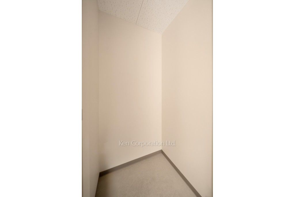 TAKANAWA GATEWAY CITY RESIDENCEの写真 デリバリートランクルーム※画像は同タイプの1016号室（SIタイプ・スノーグレージュ）です。階数・カラータイプが異なる場合があります。 ※10階の同じ間取タイプを撮影。仕様が異なることがあります。