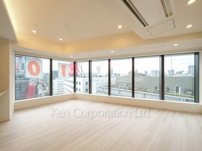 TAKANAWA GATEWAY CITY RESIDENCEの写真 リビングダイニングキッチン※画像は同タイプの1013号室（SLタイプ・スノーグレージュ）です。階数・カラータイプが異なる場合があります。 ※10階の同じ間取タイプを撮影。仕様が異なることがあります。