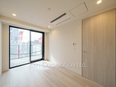 TAKANAWA GATEWAY CITY RESIDENCEの写真 ベッドルーム※画像は同タイプの1013号室（SLタイプ・スノーグレージュ）です。階数・カラータイプが異なる場合があります。 ※10階の同じ間取タイプを撮影。仕様が異なることがあります。