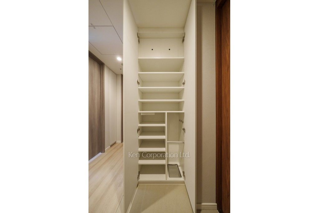 麻布台ヒルズ レジデンスBの写真 シューズクローゼット