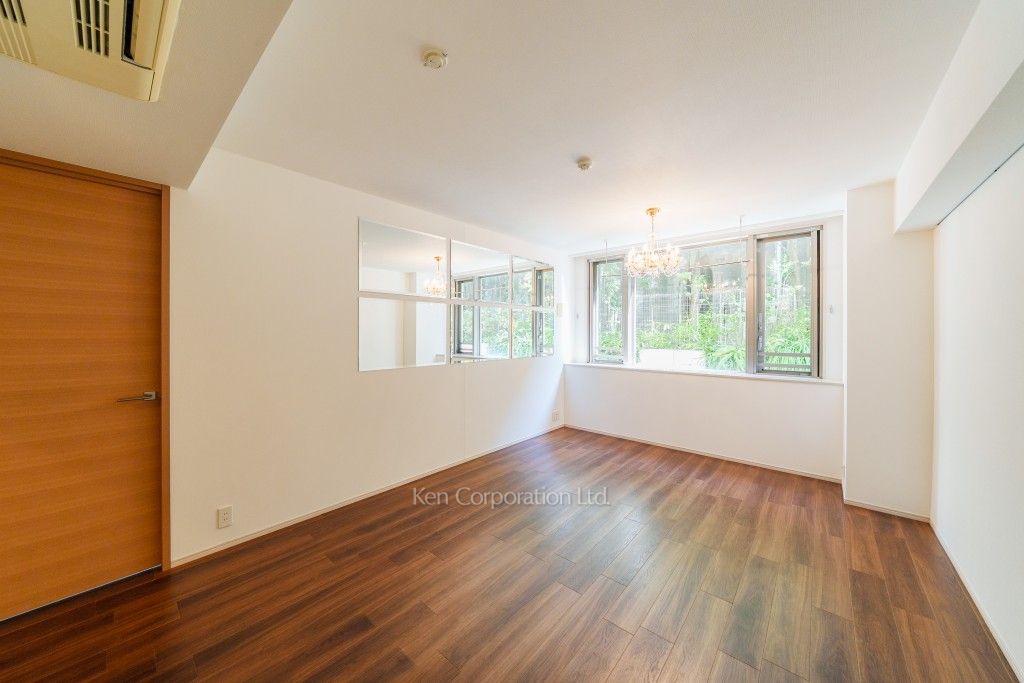 ミッドガーデン赤坂氷川の写真 居室（LDなど）