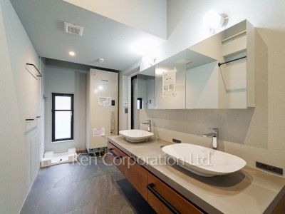 パウダールーム